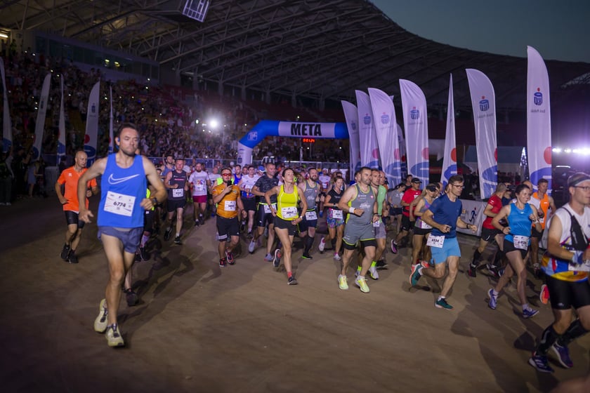 8. Nocny Wrocław Półmaraton