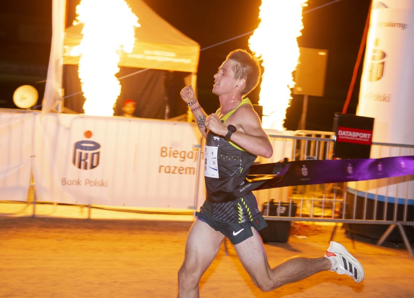 8. Nocny Wrocław Półmaraton