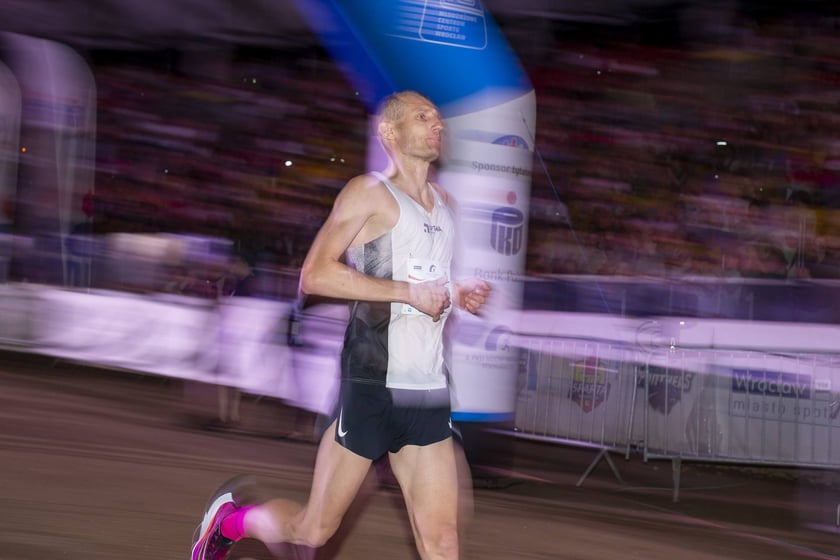 8. Nocny Wrocław Półmaraton