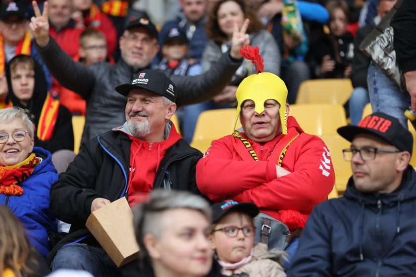 Zdjęcia kibiców z meczu żużlowego Betard Sparta Wrocław - Stal Gorzów, 7 maja 2023 r.