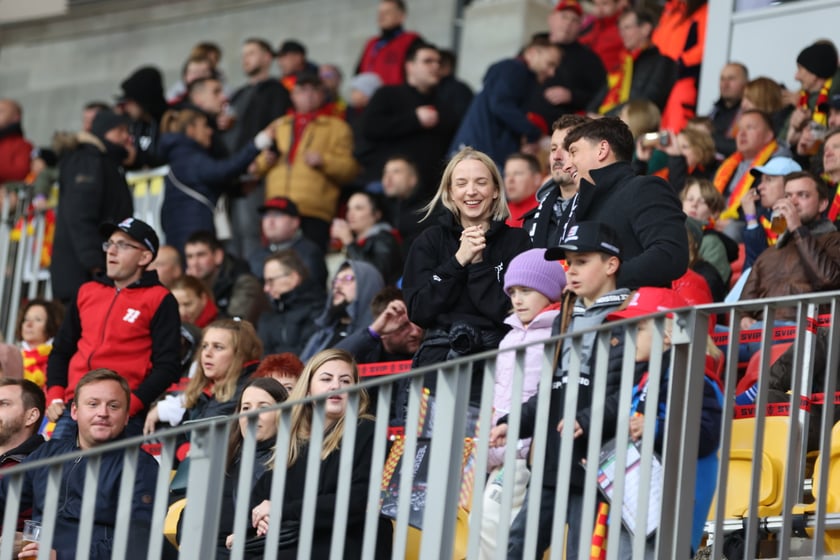 Zdjęcia kibiców z meczu żużlowego Betard Sparta Wrocław - Stal Gorzów, 7 maja 2023 r.