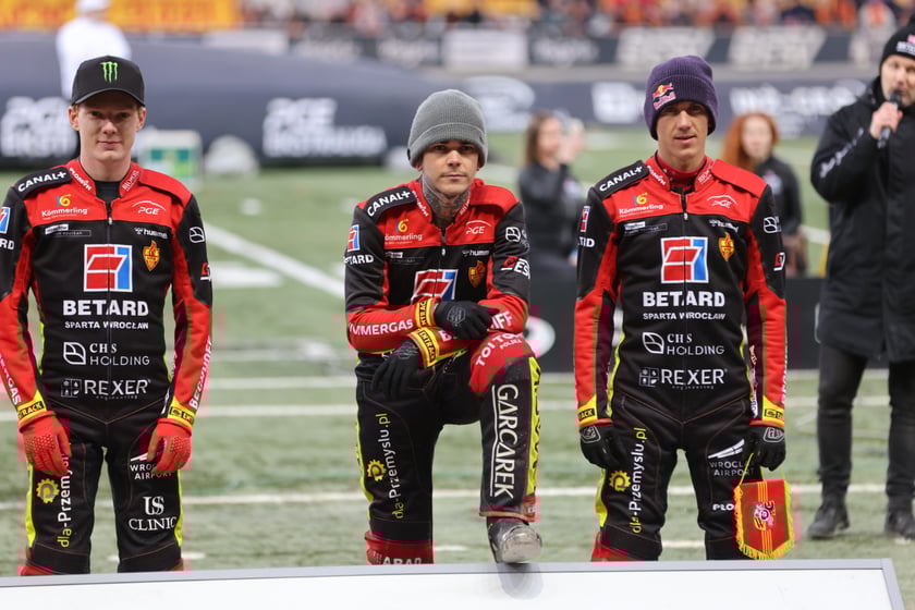 Zdjęcia kibiców z meczu żużlowego Betard Sparta Wrocław - Stal Gorzów, 7 maja 2023 r.