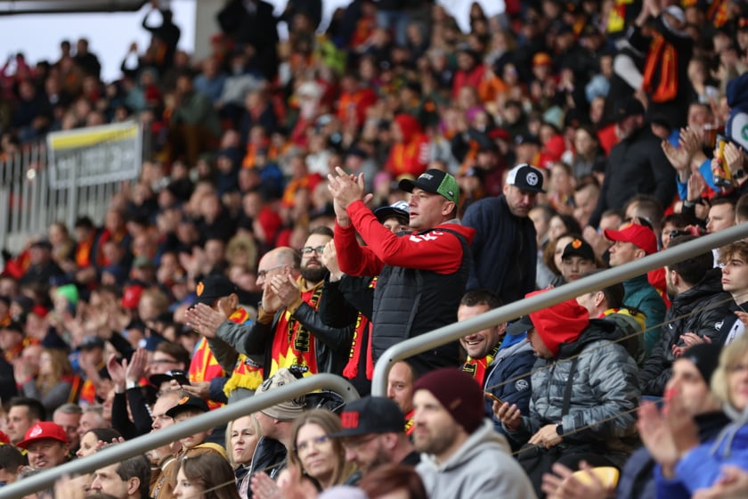 Zdjęcia kibiców z meczu żużlowego Betard Sparta Wrocław - Stal Gorzów, 7 maja 2023 r.