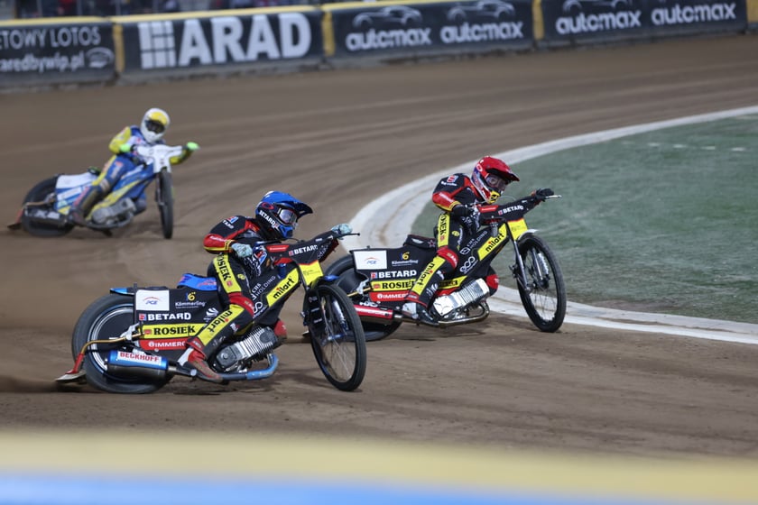 Zdjęcia kibiców z meczu żużlowego Betard Sparta Wrocław - Stal Gorzów, 7 maja 2023 r.