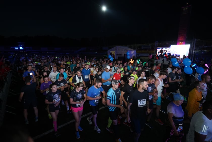 9. Nocny Wrocław Półmaraton - zdjęcia uczestników, 17 czerwca 2023 r.