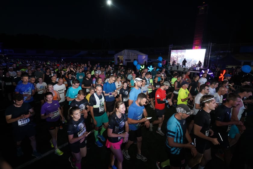 9. Nocny Wrocław Półmaraton - zdjęcia uczestników, 17 czerwca 2023 r.