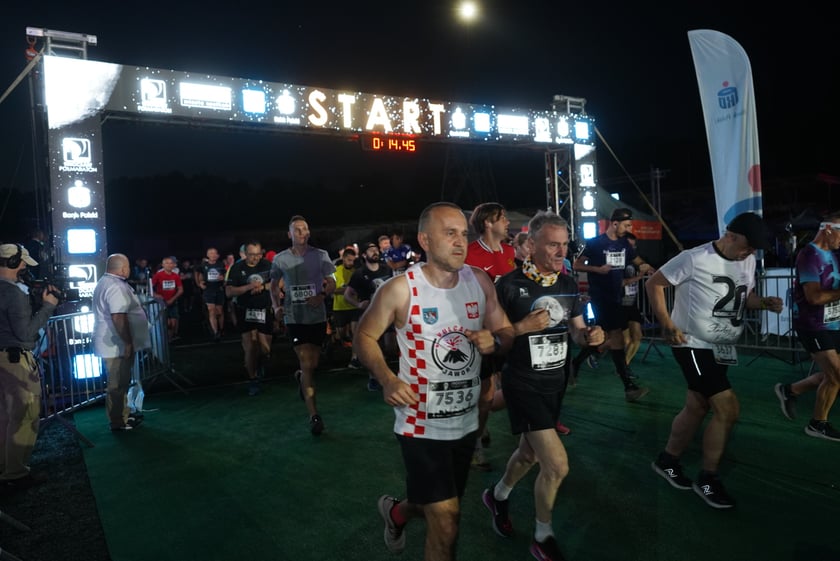 9. Nocny Wrocław Półmaraton - zdjęcia uczestników, 17 czerwca 2023 r.