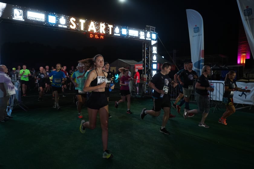 9. Nocny Wrocław Półmaraton - zdjęcia uczestników, 17 czerwca 2023 r.