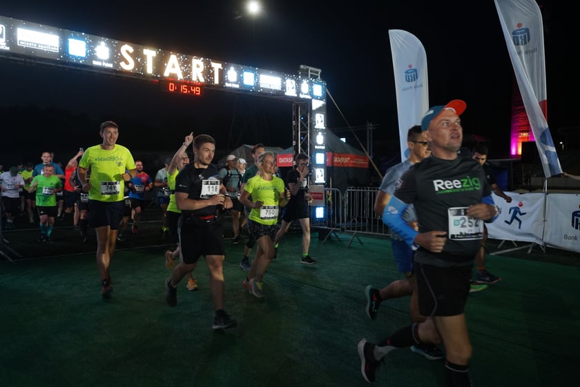 9. Nocny Wrocław Półmaraton - zdjęcia uczestników, 17 czerwca 2023 r.