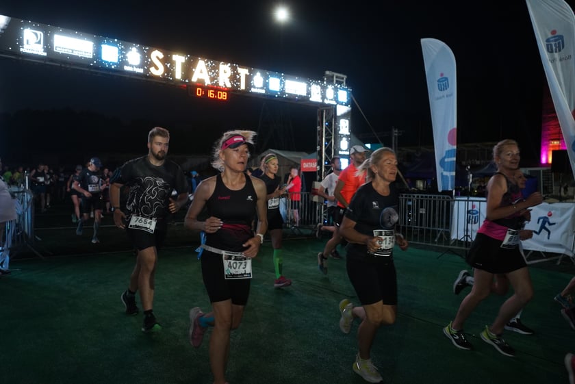 9. Nocny Wrocław Półmaraton - zdjęcia uczestników, 17 czerwca 2023 r.