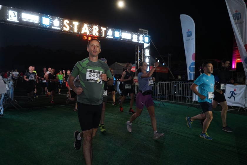 9. Nocny Wrocław Półmaraton - zdjęcia uczestników, 17 czerwca 2023 r.