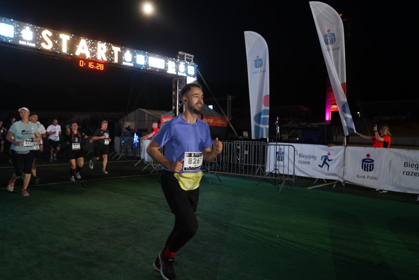 9. Nocny Wrocław Półmaraton - zdjęcia uczestników, 17 czerwca 2023 r.