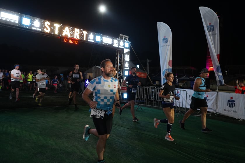 9. Nocny Wrocław Półmaraton - zdjęcia uczestników, 17 czerwca 2023 r.