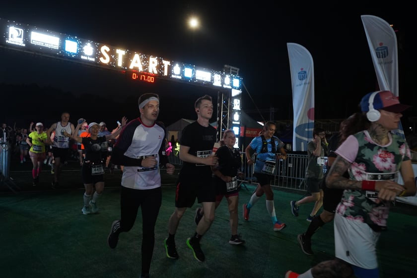 9. Nocny Wrocław Półmaraton - zdjęcia uczestników, 17 czerwca 2023 r.