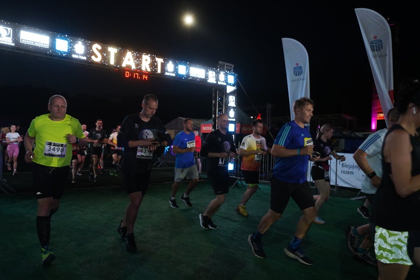 9. Nocny Wrocław Półmaraton - zdjęcia uczestników, 17 czerwca 2023 r.