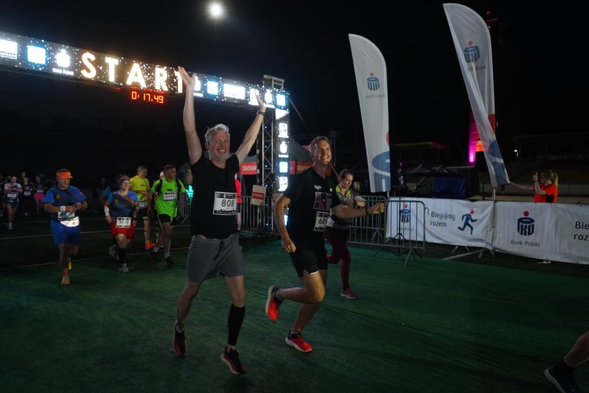 9. Nocny Wrocław Półmaraton - zdjęcia uczestników, 17 czerwca 2023 r.