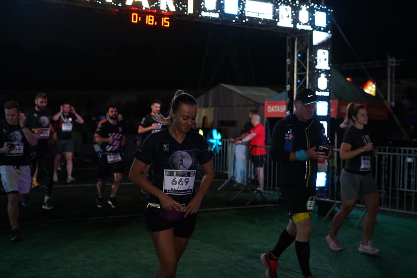 9. Nocny Wrocław Półmaraton - zdjęcia uczestników, 17 czerwca 2023 r.