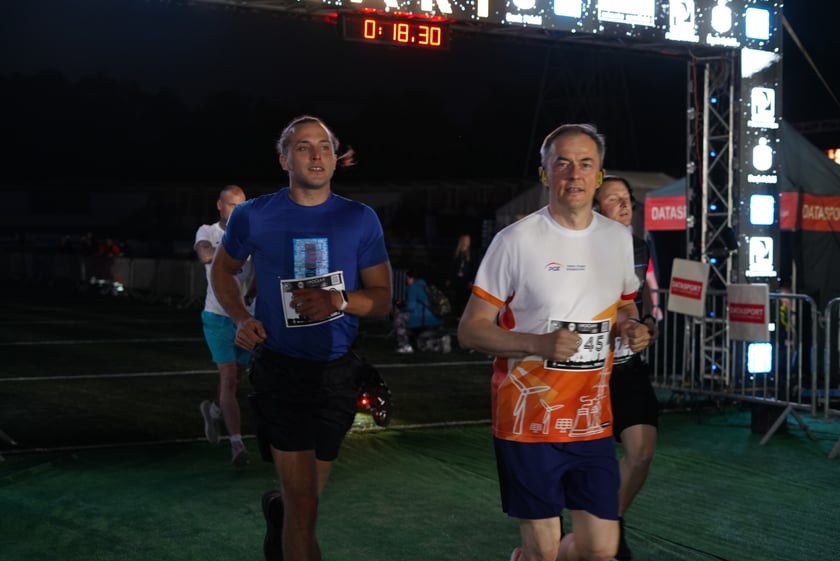 9. Nocny Wrocław Półmaraton - zdjęcia uczestników, 17 czerwca 2023 r.