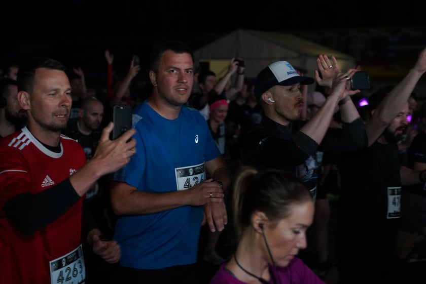 9. Nocny Wrocław Półmaraton - zdjęcia uczestników, 17 czerwca 2023 r.