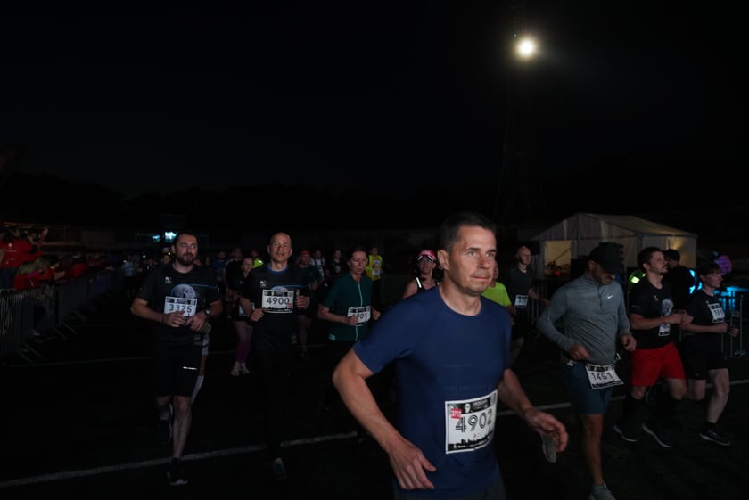 9. Nocny Wrocław Półmaraton - zdjęcia uczestników, 17 czerwca 2023 r.