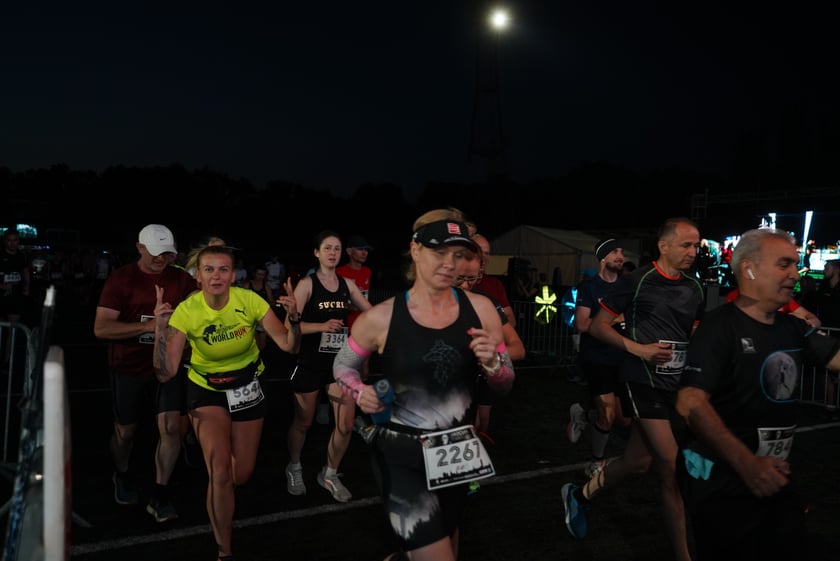 9. Nocny Wrocław Półmaraton - zdjęcia uczestników, 17 czerwca 2023 r.