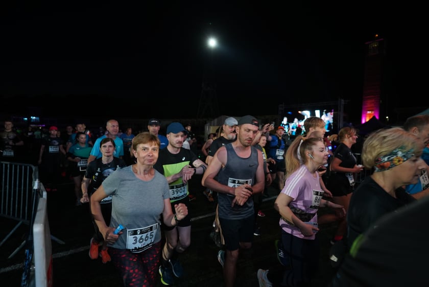 9. Nocny Wrocław Półmaraton - zdjęcia uczestników, 17 czerwca 2023 r.