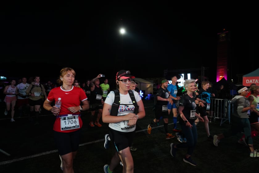 9. Nocny Wrocław Półmaraton - zdjęcia uczestników, 17 czerwca 2023 r.