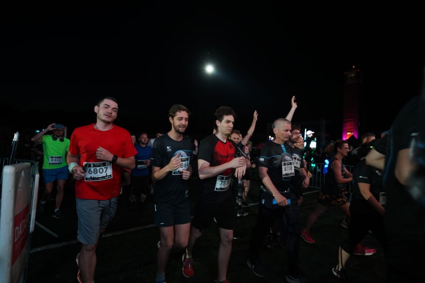 9. Nocny Wrocław Półmaraton - zdjęcia uczestników, 17 czerwca 2023 r.