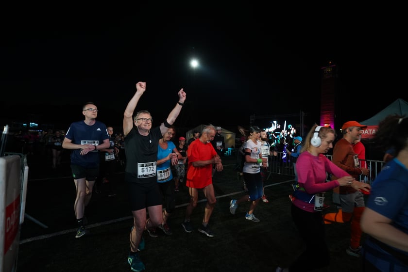 9. Nocny Wrocław Półmaraton - zdjęcia uczestników, 17 czerwca 2023 r.