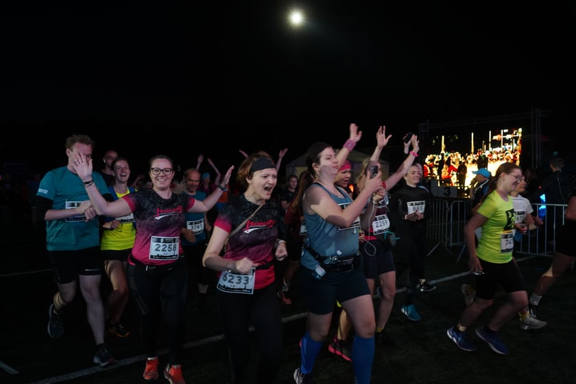 9. Nocny Wrocław Półmaraton - zdjęcia uczestników, 17 czerwca 2023 r.