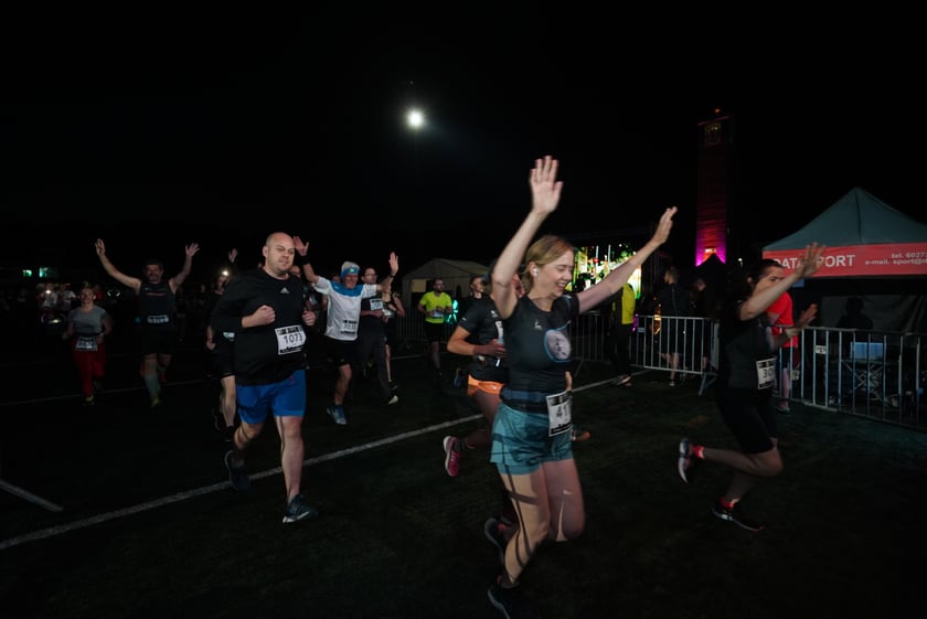 9. Nocny Wrocław Półmaraton - zdjęcia uczestników, 17 czerwca 2023 r.