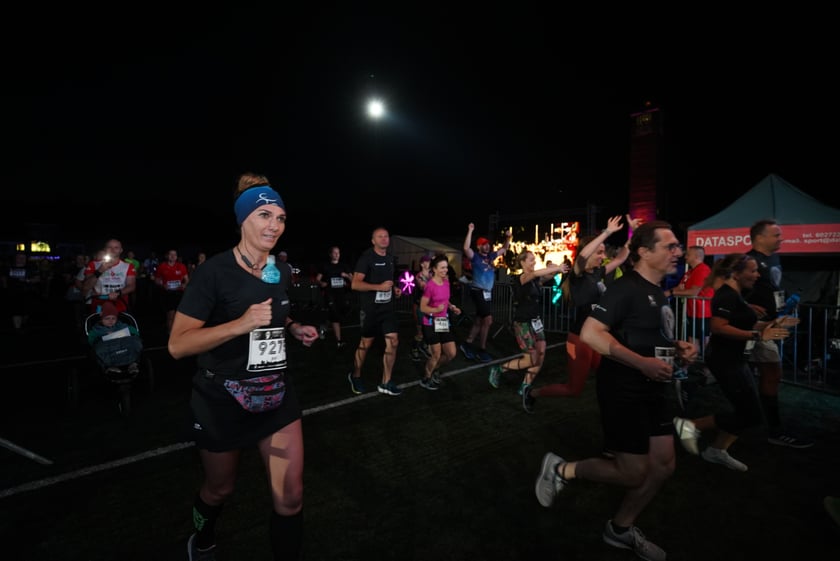 9. Nocny Wrocław Półmaraton - zdjęcia uczestników, 17 czerwca 2023 r.
