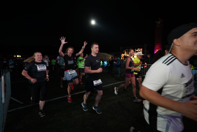 9. Nocny Wrocław Półmaraton - zdjęcia uczestników, 17 czerwca 2023 r.