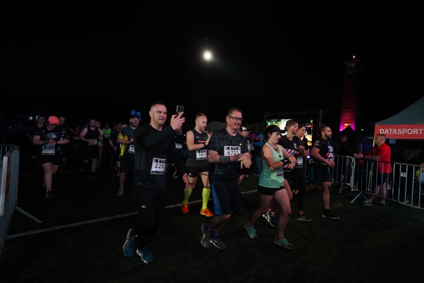 9. Nocny Wrocław Półmaraton - zdjęcia uczestników, 17 czerwca 2023 r.