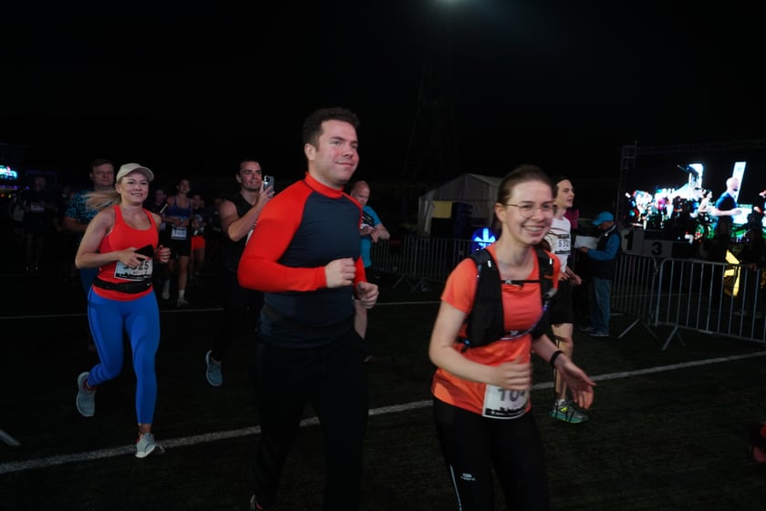 9. Nocny Wrocław Półmaraton - zdjęcia uczestników, 17 czerwca 2023 r.