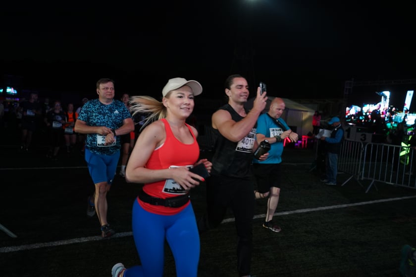 9. Nocny Wrocław Półmaraton - zdjęcia uczestników, 17 czerwca 2023 r.