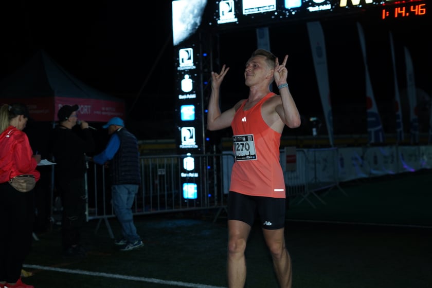 9. Nocny Wrocław Półmaraton - zdjęcia uczestników, 17 czerwca 2023 r.