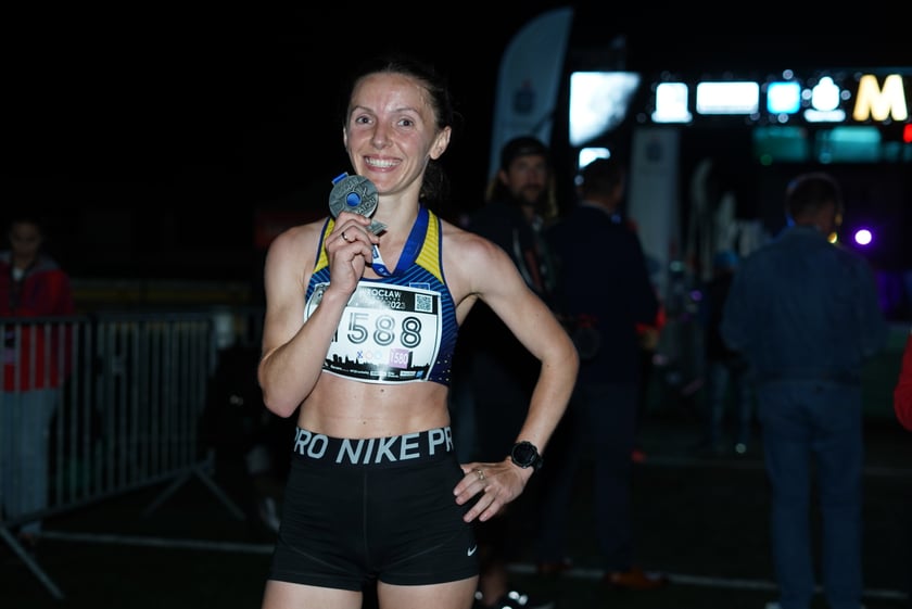 9. Nocny Wrocław Półmaraton - zdjęcia uczestników, 17 czerwca 2023 r.