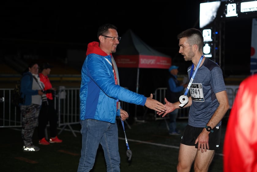 9. Nocny Wrocław Półmaraton - zdjęcia uczestników, 17 czerwca 2023 r.