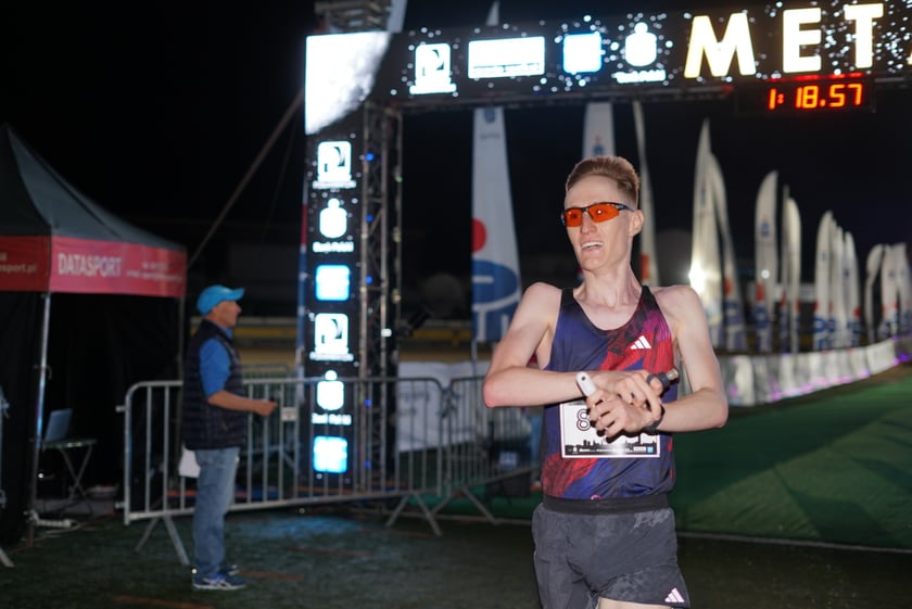 9. Nocny Wrocław Półmaraton - zdjęcia uczestników, 17 czerwca 2023 r.