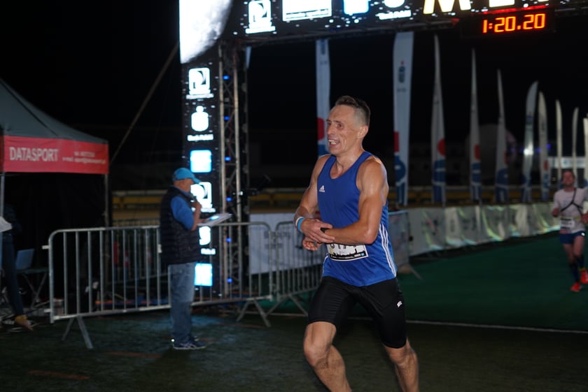 9. Nocny Wrocław Półmaraton - zdjęcia uczestników, 17 czerwca 2023 r.