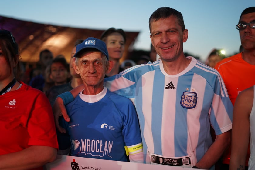 9. Nocny Wrocław Półmaraton - zdjęcia uczestników, 17 czerwca 2023 r.