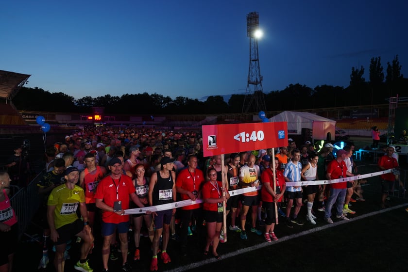 9. Nocny Wrocław Półmaraton - zdjęcia uczestników, 17 czerwca 2023 r.
