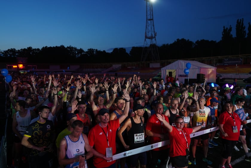 9. Nocny Wrocław Półmaraton - zdjęcia uczestników, 17 czerwca 2023 r.