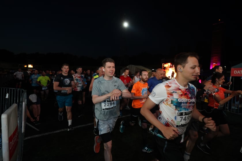9. Nocny Wrocław Półmaraton - zdjęcia uczestników, 17 czerwca 2023 r.