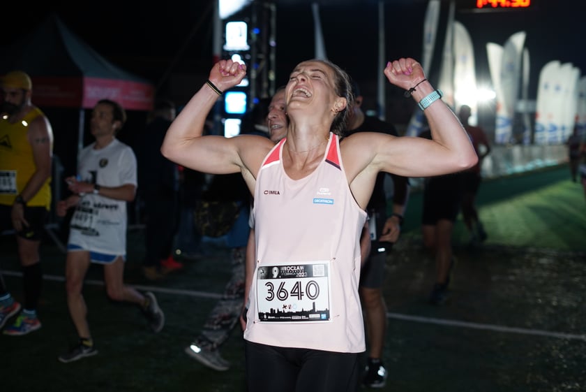 9. Nocny Wrocław Półmaraton - zdjęcia uczestników, 17 czerwca 2023 r.
