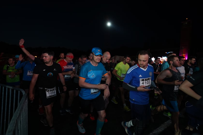 9. Nocny Wrocław Półmaraton - zdjęcia uczestników, 17 czerwca 2023 r.