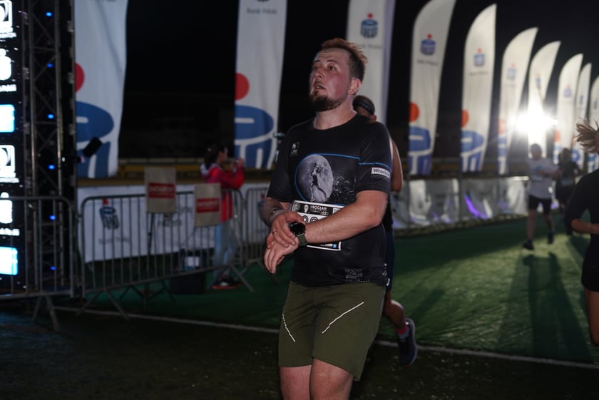 9. Nocny Wrocław Półmaraton - zdjęcia uczestników, 17 czerwca 2023 r.