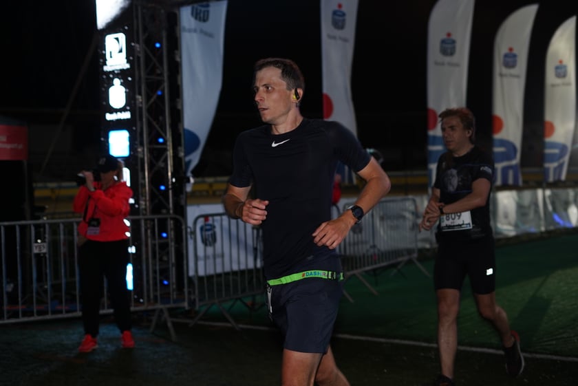 9. Nocny Wrocław Półmaraton - zdjęcia uczestników, 17 czerwca 2023 r.