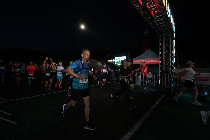 9. Nocny Wrocław Półmaraton - zdjęcia uczestników, 17 czerwca 2023 r.
